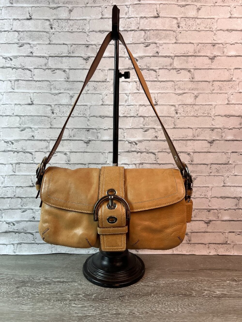 Vintage Coach Y2K Small Soho Black Leather Shoulder Bag 9434